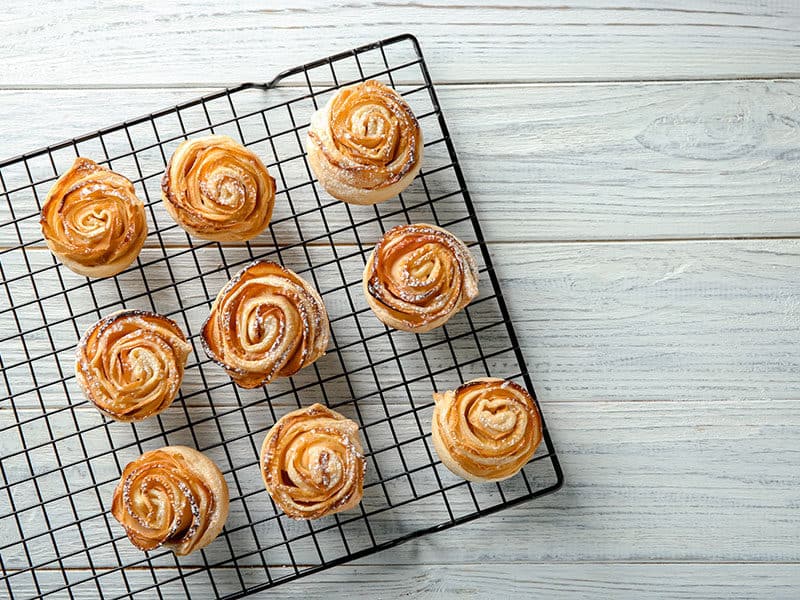 Cooling Rack Apple Roses