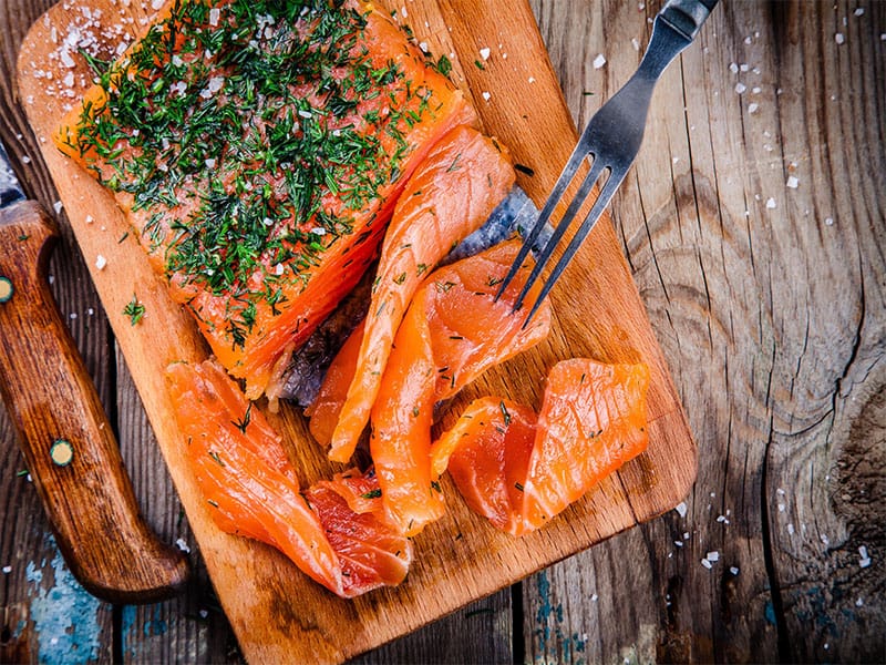 zelfgemaakte gerookte zalm