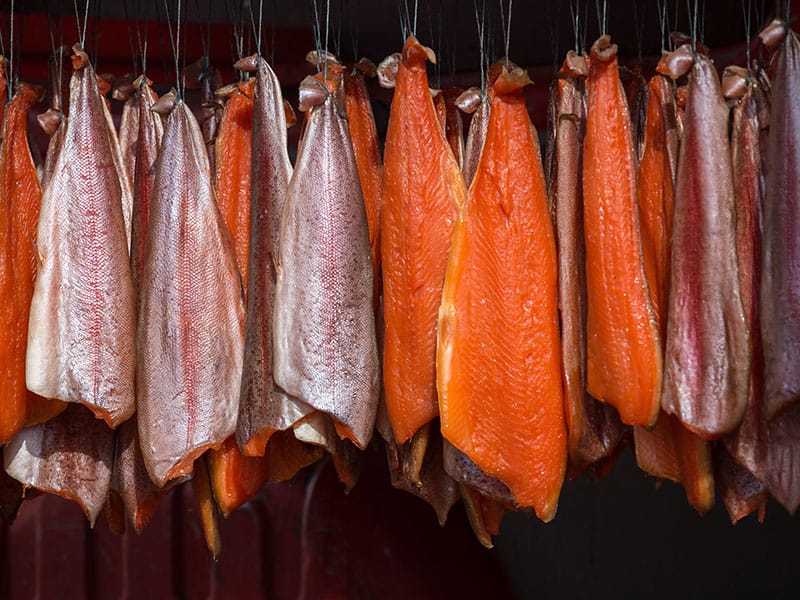 Salmão Fumado Quente E Frio