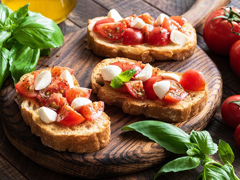 Bruschetta paradicsom bazsalikom