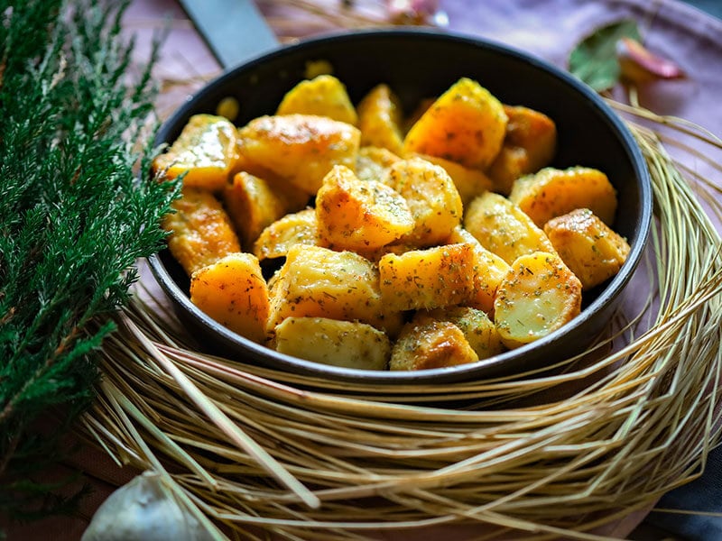 Patatas asadas con ajo