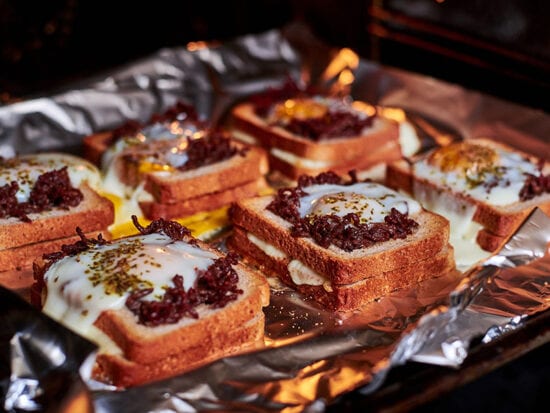 How To Toast Bread In An Oven - A Complete Guide 2023