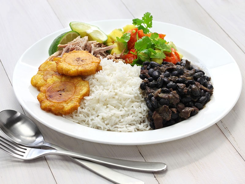 27 Best Cuban Recipes (+Arroz Con Pollo Recipe)