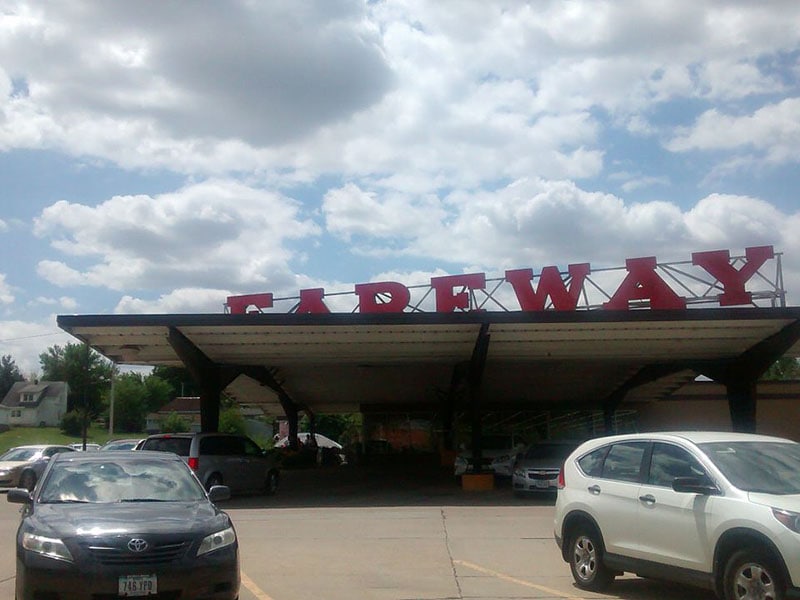 Fareway Grocery Store