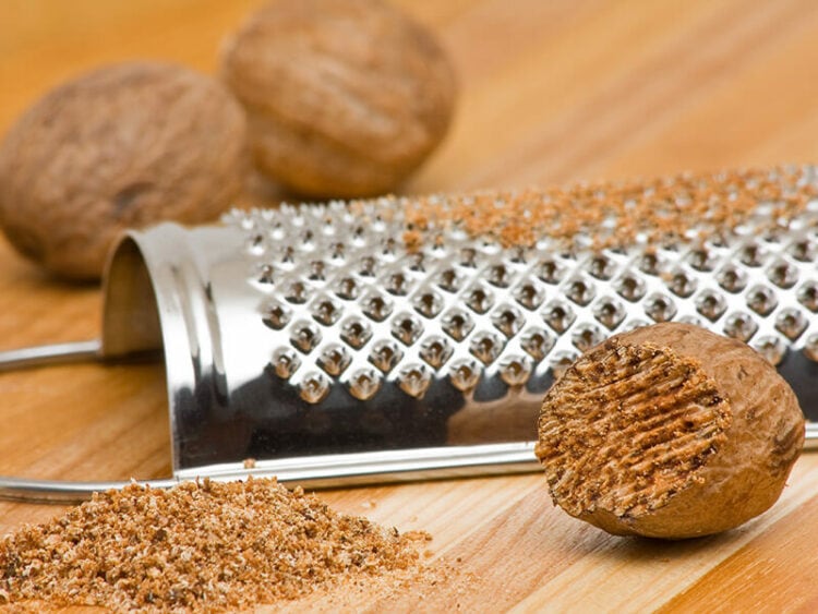 Discover the Taste of Nutmeg Complete Guide 2024