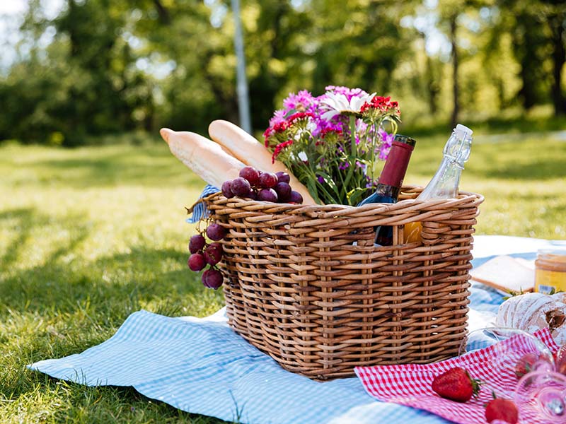 Picnic Basket Style