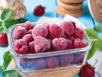 Freezing Strawberries 1 350x263 