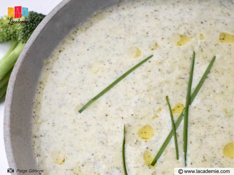 Crockpot Broccoli Cheese Soup