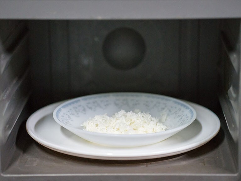 How to Reheat Rice in the Microwave Perfectly? Best Methods of 2024