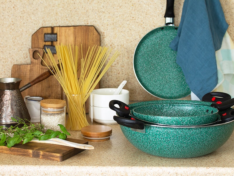 Set Colorful Ceramic Cookware