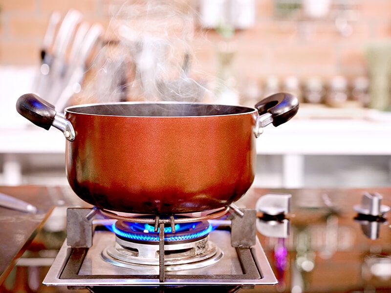 Stir Chili On Gas Stove