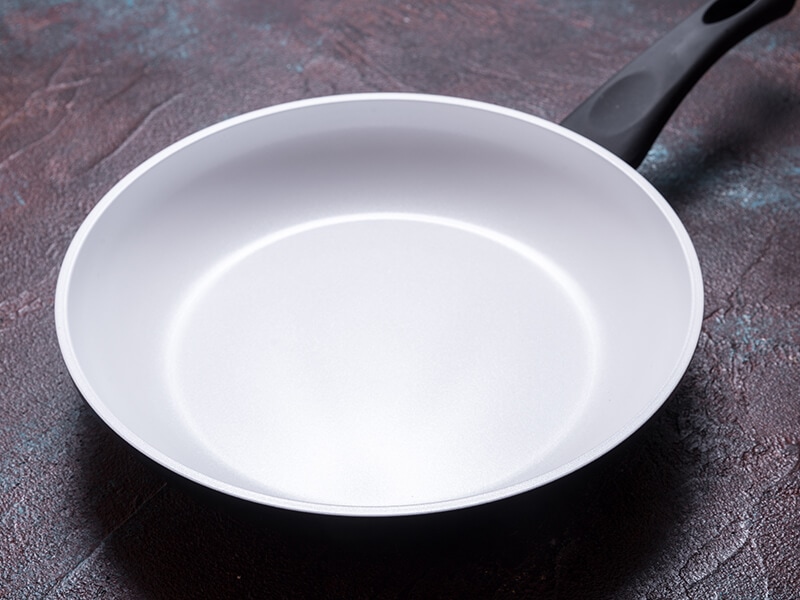 White Ceramic Pan