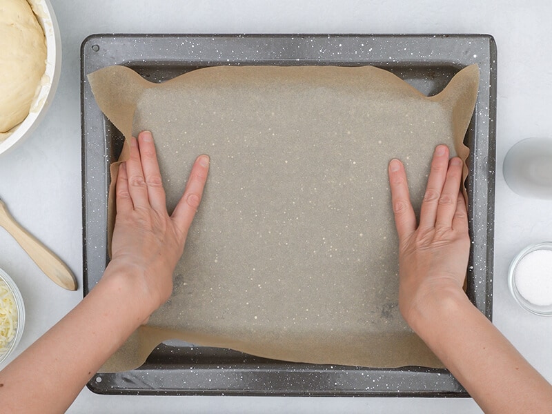 Baking Pan With Parchment Paper