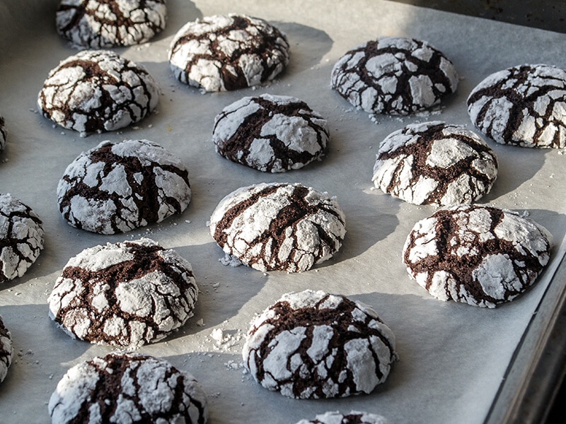 Chocolate Crinkle Cookies