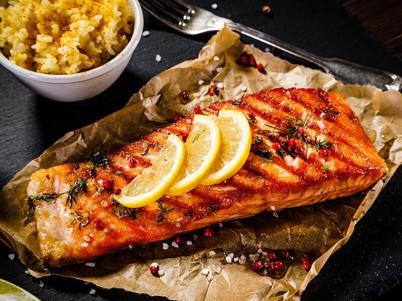 Grilled Salmon and Lemon