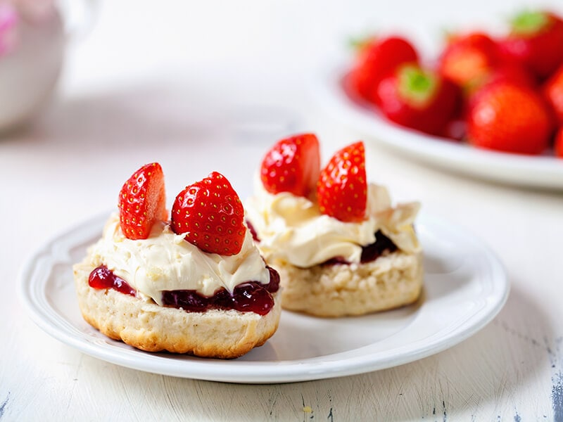 Scones With Strawberries